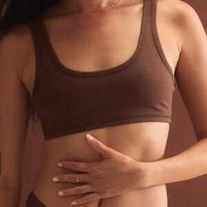 2 Mate the Label Scoop Bras